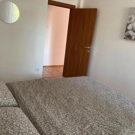 דירה Alacaster With Private Parking